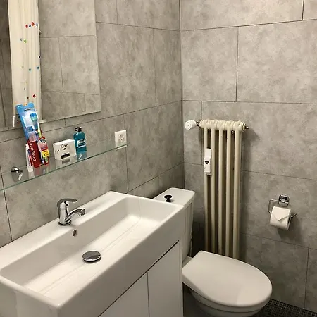 Cosy Refurbished Studio